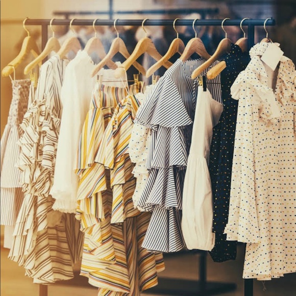 Meet your Posher, Divine Finds - Picture 1 of 1